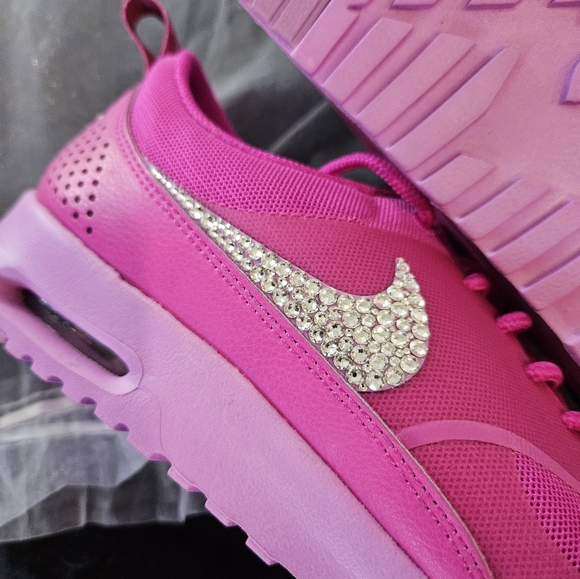 NEW NIKE Bedazzled Crystallized Magenta Shoes Size 10 - Picture 1 of 6